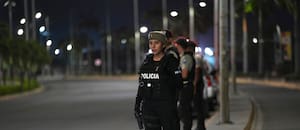 Ecuador impone un toque de queda en nueve provincias para frenar la violencia