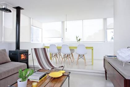 Imagen de la recuperación total que el arquitecto Benjamín Pozzo hizo en el último piso de un edificio en Recoleta.