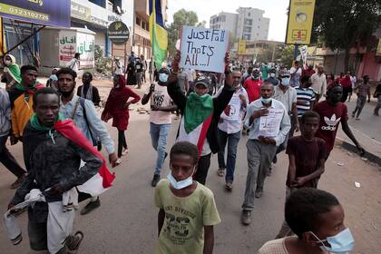 Imagen de las protestas en Jartum, Sudán, el 25 de diciembre de 2021. 