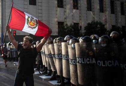 Imagen de los recientes disturbios en Lima, Perú. 