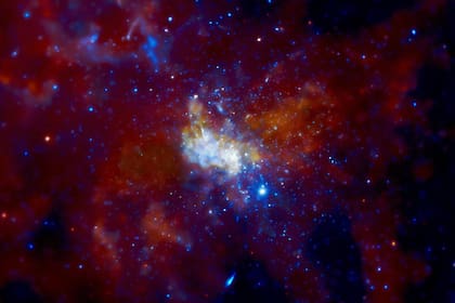 Imagen de archivo de SgrA* proporcionada por el Observatorio Chandra de Rayos X