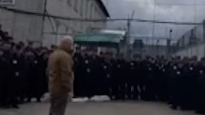 Imagen de un video filtrado del grupo Wagner reclutando presos en Rusia