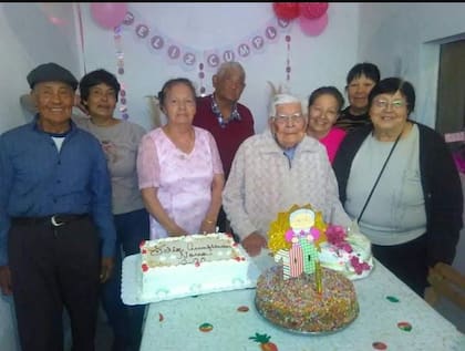 Imagen del año pasado: Emilia, junto con su hermana y sus hijos