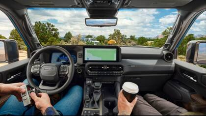 Imagen del interior de la Toyota Land Cruiser (Web/Toyota)