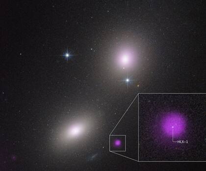 Imagen del Telescopio Espacial Hubble de dos galaxias: NGC 6099 (abajo a la izquierda) y NGC 6098 (arriba a la derecha) (Foto: GentIleza NASA)