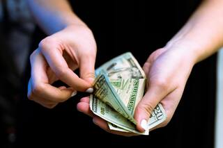 Miles de residentes de Pensilvania recibirán un pago de hasta US$500: cómo reclamar el estímulo financiero