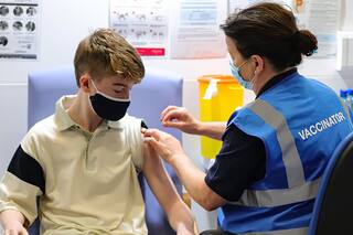 Rusia registrará una nueva vacuna contra el Covid para menores de 12 a 17 años