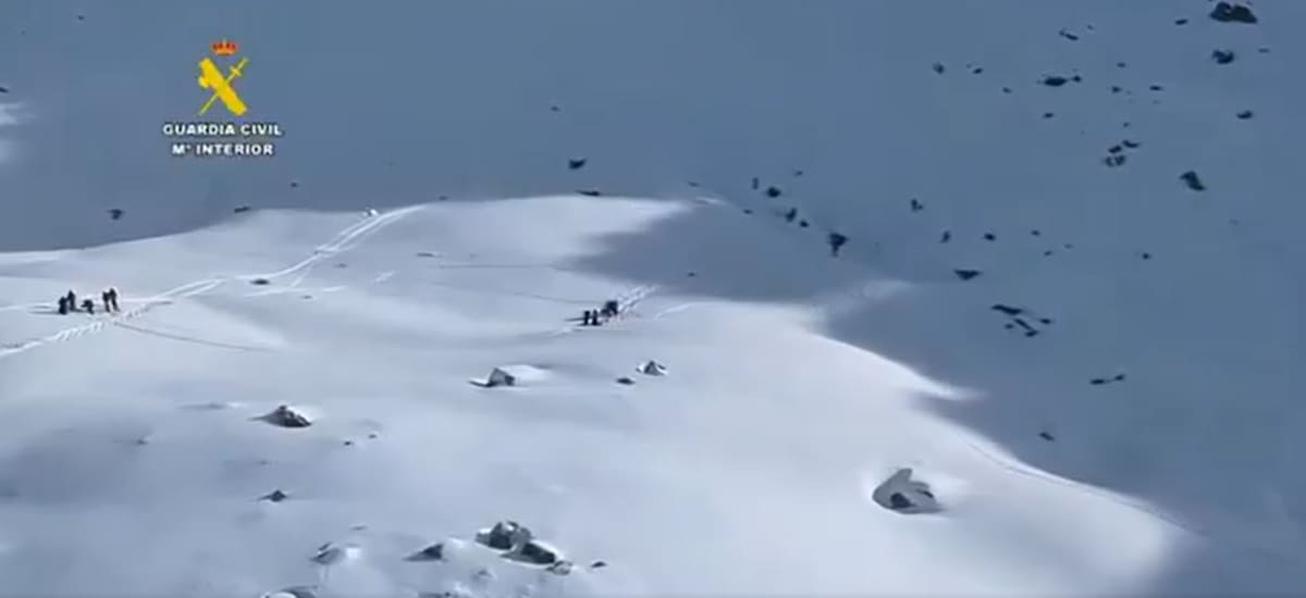 Três esquiadores morreram após forte avalanche no norte da Espanha