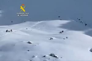 Murieron tres esquiadores tras una fuerte avalancha en el norte de España