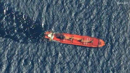 Imagen satelital del buque de bandera beliceña Rubymar en el mar Rojo el viernes 1 de marzo de 2024