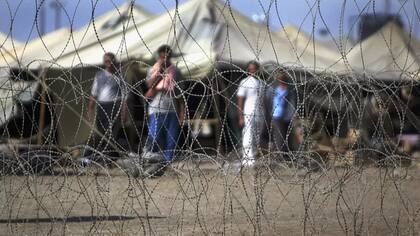 Imágenes de soldados estadounidenses abusando de prisioneros de Abu Ghraib, Irak, conmocionaron al mundo a principio de 2000