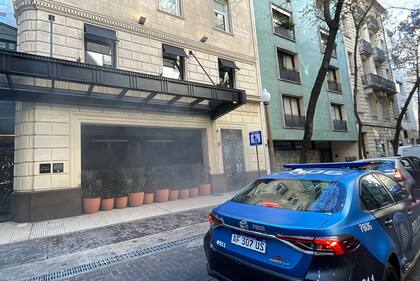 Imágenes del principio de incendio ayer, en el hotel Casa Lucía