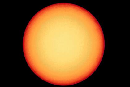 "Nunca hemos estado más cerca del Sol con una cámara y esto es solo el comienzo del largo y épico viaje del Solar Orbiter", dijo Daniel Müller, científico del proyecto en la ESA.