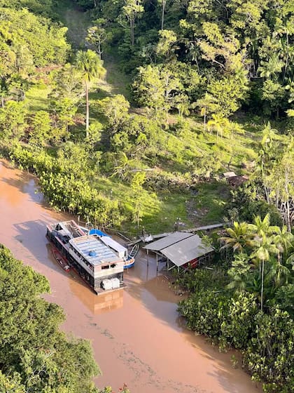 Imágenes satelitales del narcosubmarino