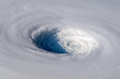 Imágenes satelitales muestran la potencia de esta tormenta