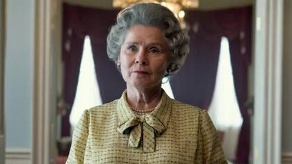 Imelda Staunton será la próxima reina Isabel II en la quinta temporada de The Crown