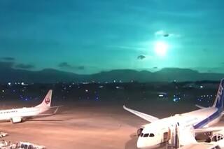 Las imágenes de la “bola de fuego” que iluminó el cielo nocturno de Japón y deslumbró a sus habitantes