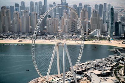 La noria más alta del mundo ofrece una espectacular vista de la ciudad