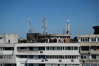 Impacto en un edificio residencial en Rumania
(Daniel MIHAILESCU / AFP)