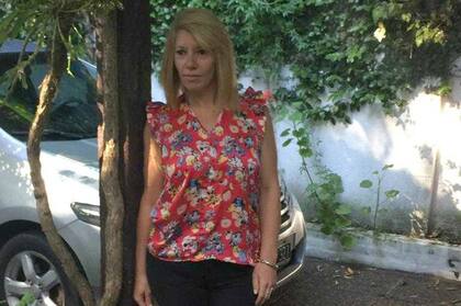 Con 46 años, Gabriela Albella, peluquera de Vicente Lopez y una de las damnificadas por las prótesis francesas