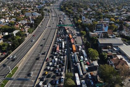 Imprevisión y abuso de poder provocaron el colapso de la Panamericana el sábado 1° de mayo