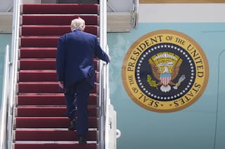 Improbable que Trump decida sobre Irán antes de partir hacia China