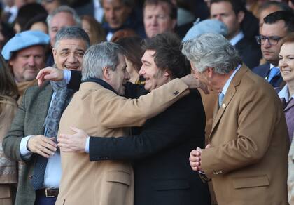 Inauguración de la Expo Rural 2024 con la presencia del presidente Javier Milei. Junto a Luis Caputo