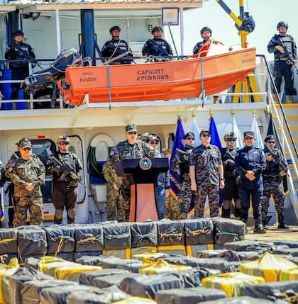 Incautan 6,6 toneladas de droga en El Salvador (X @DefensaSV)