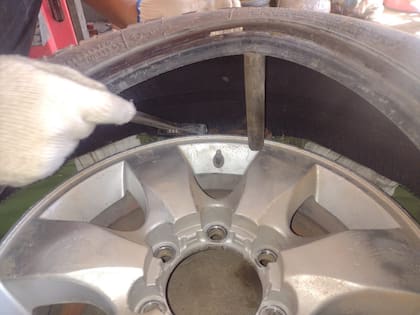 Incautan más de 43 kilos de cocaína ocultos en neumáticos de una camioneta, en Salta