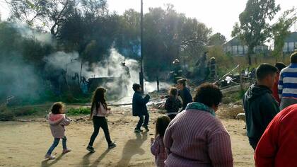 Incendiaron la casa del presunto asesino de Micaela Ortega