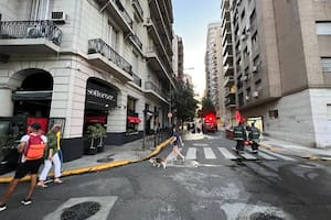 Se prendió fuego el local de Sottovoce en Recoleta y las llamas alcanzaron un edificio
