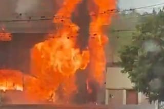 Explosión e incendio en un depósito de garrafas: hay al menos siete heridos