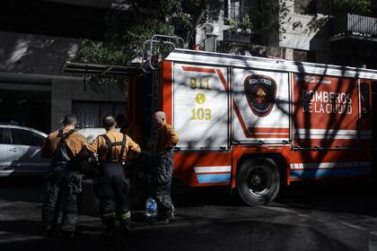 Incendio en caballito en Yatay 12