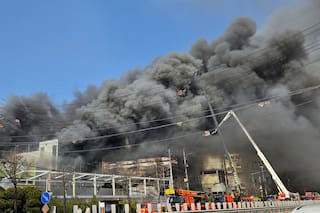 Incendio en fábrica de autopartes en Corea del Sur deja al menos 55 heridos