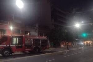 Quiso encender citronela y se prendió fuego el departamento