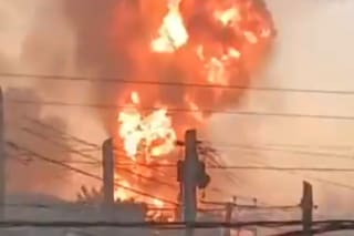 Fuego y pánico en Mariano Acosta: qué pasó en el depósito de garrafas que explotó esta madrugada