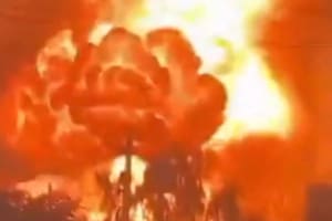 La desesperación en vivo de un vecino del depósito que explotó en Mariano Acosta