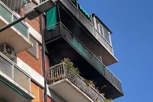 Hay un hombre con quemaduras en el 70% de su cuerpo