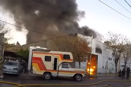 Incendio en un fábrica de plásticos en San Justo
