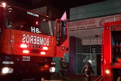 Incendio en un supermercado de Villa Urquiza