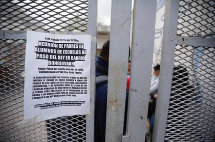 La puerta de la Escuela