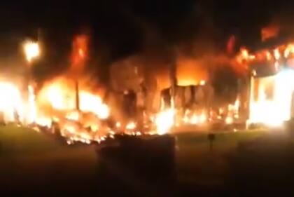 Incendio en una fábrica de chacinados en Tandil
