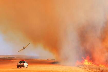 Se quema una parte de la pista del aeroclub de La Cumbre