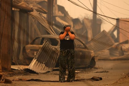 Incendios fuera de control en el sur de Chile: al menos 15 muertos y más de 50.000 evacuados.