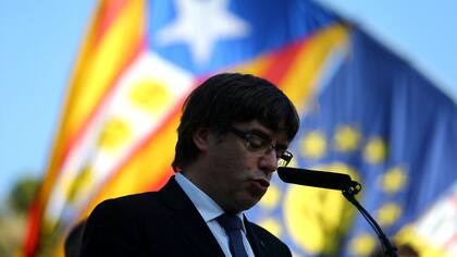 Incertidumbre en Cataluña: Puigdemont no define si declara o no la independencia