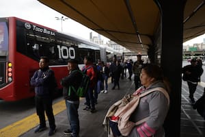 Paro de colectivos: hay expectativa entre los pasajeros sobre un posible acuerdo