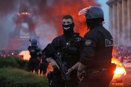 Incidentes en París tras el triunfo del PSG ante el Arsenal en la final de la Champions League