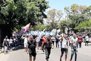 Una asamblea del Sindicato de Comercio terminó con serios disturbios: intervino la policía