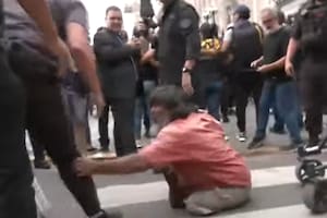 Incidentes entre manifestantes y la policía en la marcha por los jubilados en el Congreso