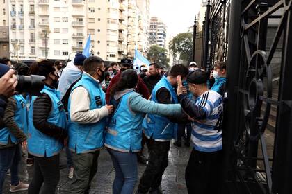 Incidentes frente al Congreso de la Nación